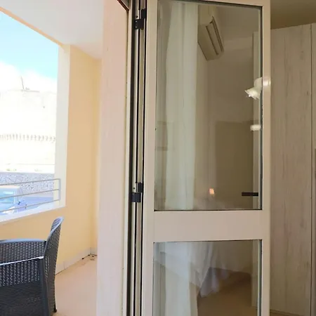 Holiday home Casa Ambra In *